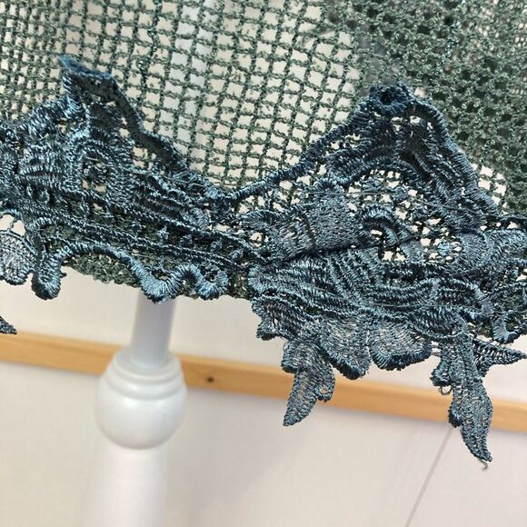 Pretty Angel Sage Mesh Tunic w/gorgeous lace trim and subtle sparkle NWOT - Picture 7 of 10